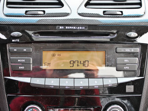 2012款1.8L 自动公务豪华版 音响调节
