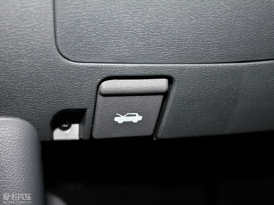 2012L(fng)M2 1.8L ք(dng)̺A 5