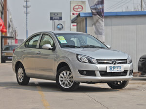 2012款1.3L 手动豪华版 整体外观