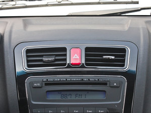2012款1.3L 手动豪华版 空调出风口