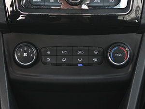 2012款1.3L 手动豪华版 空调调节