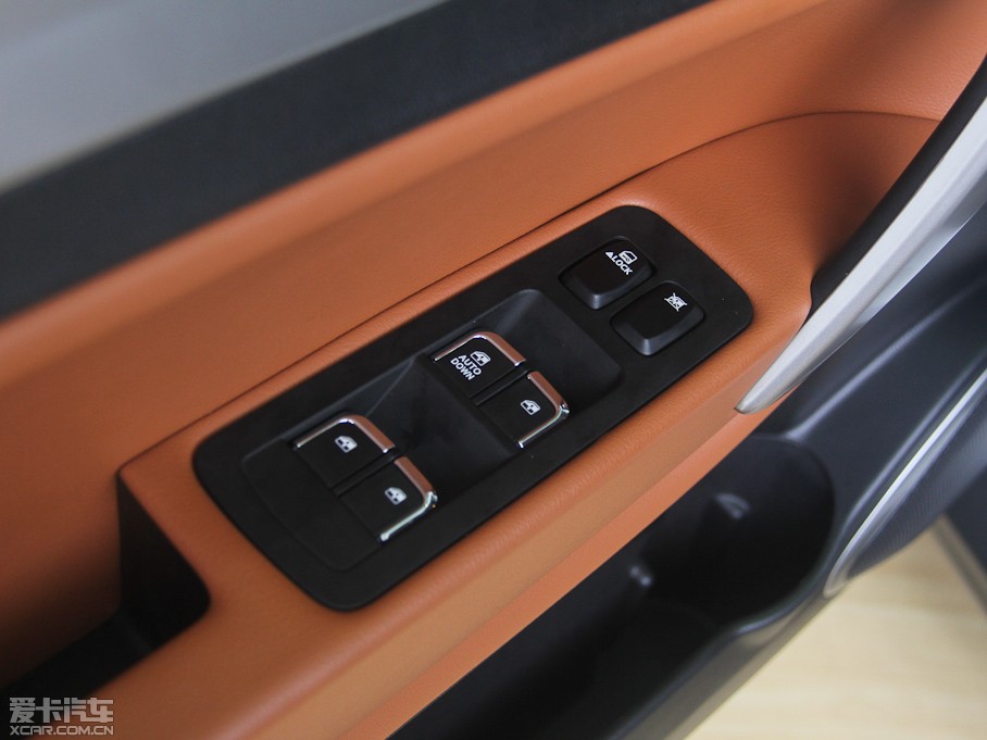 2012�����L(f��ng)S5 ������