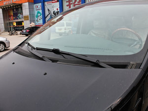 2012款1.9T 7座手动商务版 雨刷