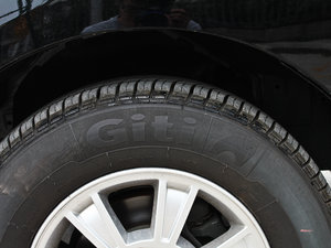 2012款1.9T 7座手动商务版 轮胎品牌