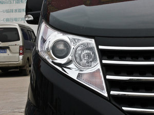2012款1.9T 7座手动商务版 细节外观