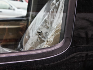 2012款1.9T 7座手动商务版 细节外观