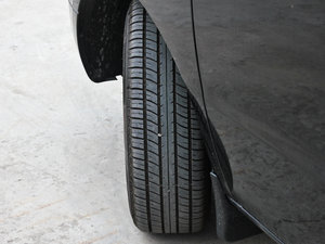 2012款1.9T 7座手动商务版 细节外观