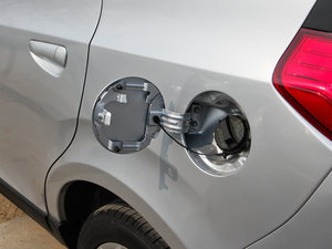 2013款1.8L 手动豪华智能型 5座 油箱盖