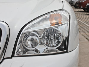 2013款2.0L 两驱进取版 大灯
