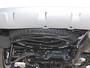 2013款2.0L 两驱进取版 备胎