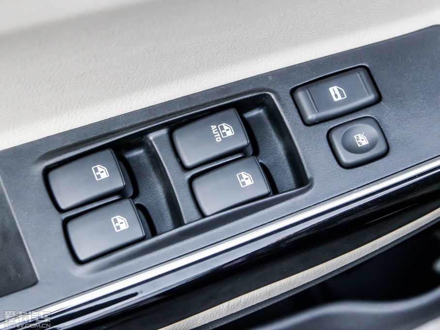 2013͐A30 1.5L քӺA