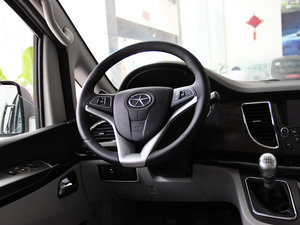 2014款2.0T 手动商务版 中控区