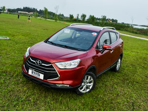 2014款1.5L 手动豪华智能型 整体外观