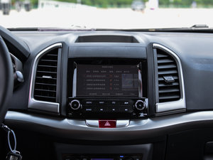 2014款1.5L 手动豪华智能型 空调出风口