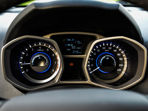 2014款1.5L 手动豪华智能型 中控区