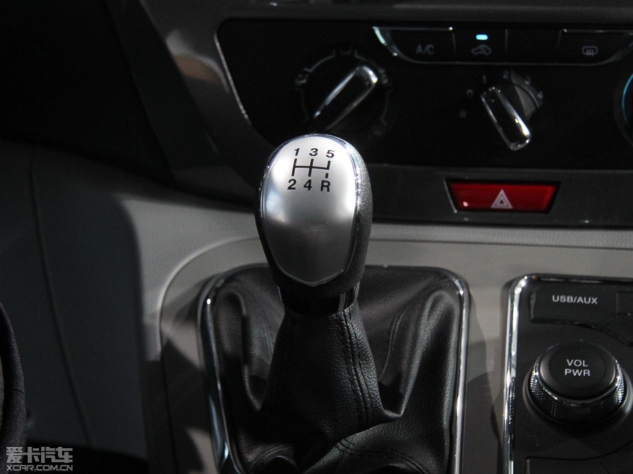江淮汽车2015款瑞风M3