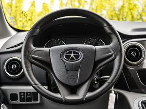 2015款1.6L 豪华型 方向盘