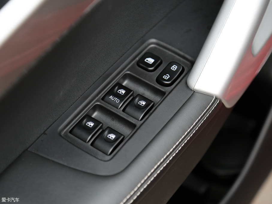 2015�����L(f��ng)S2 1.5L CVT���A������