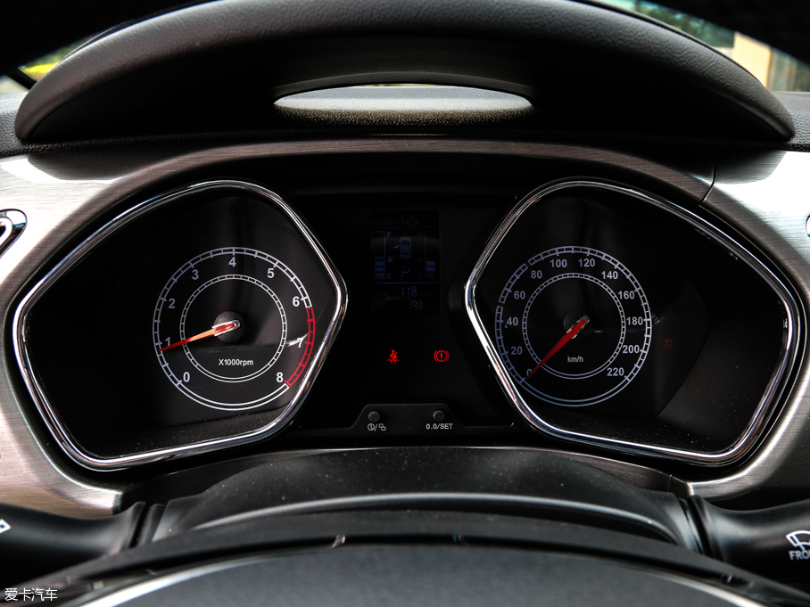 2015�����LS2 1.5L CVT���A������