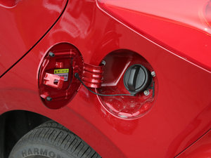 2015款1.5L CVT豪华智能型 油箱盖