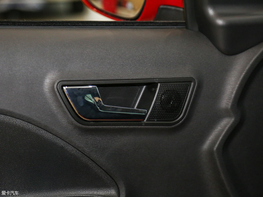 2015���iEV4 ���A������