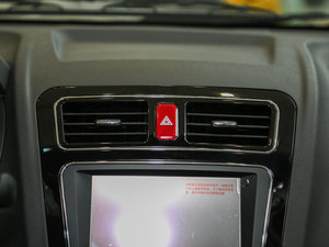 2015款豪华智能型 空调出风口