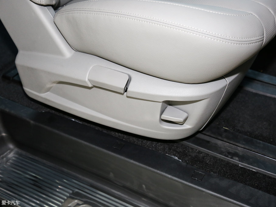 2017L(fng)M4 2.0L ք(dng)A