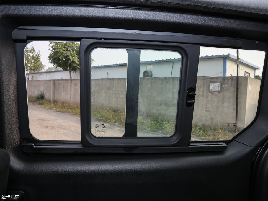 2017L(fng)M4 2.0L ք(dng)A