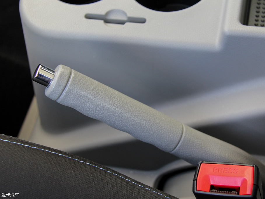 2016LM3 ˼Ұ 1.6L քӺA