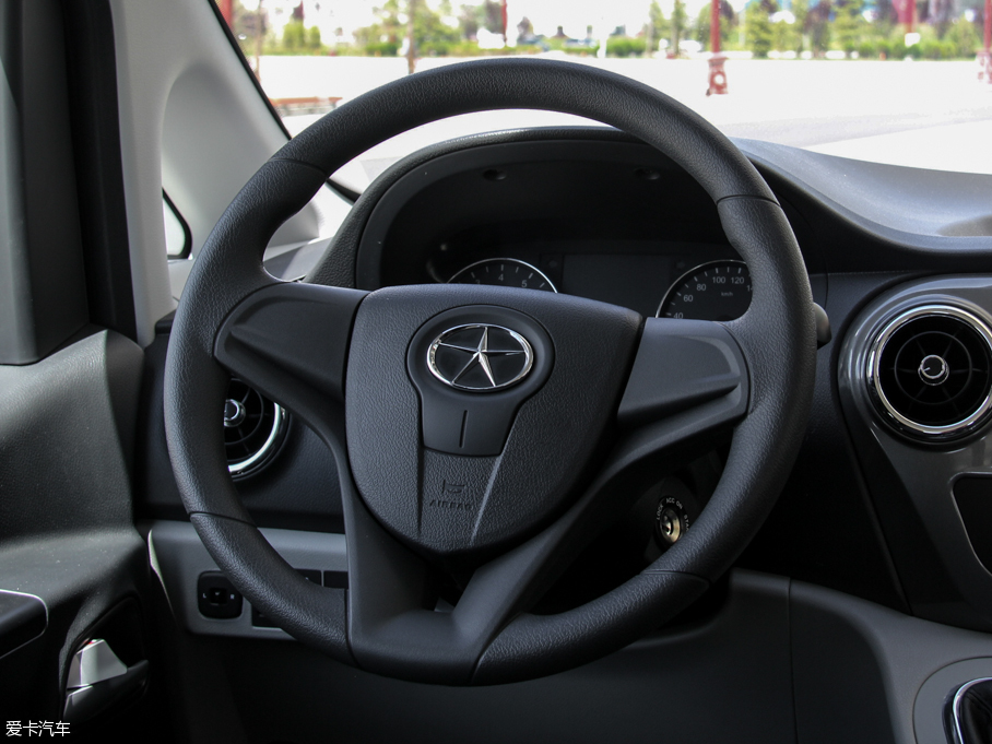 2016LM3 ˼Ұ 1.6L քӺA