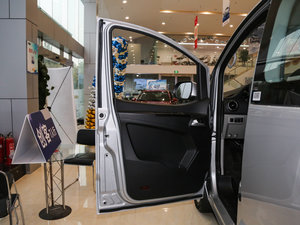 2016款宜家版 1.6L 手动豪华型 驾驶位车门