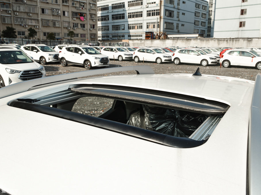 2017L(fng)S3 1.6L CVTA