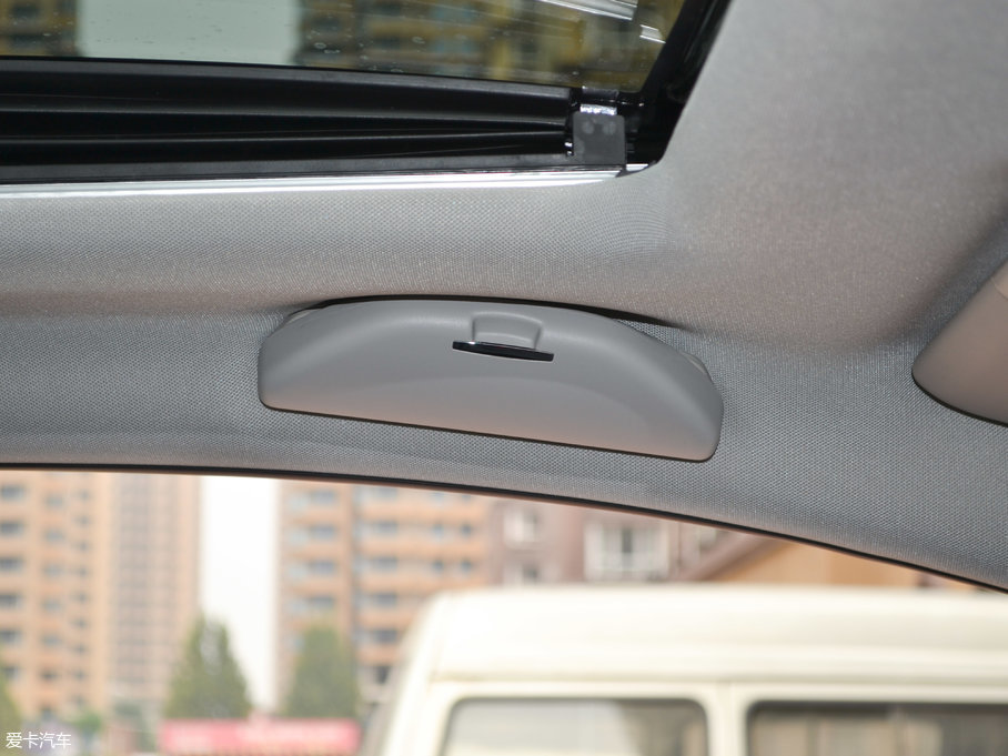 2018L(fng)S3 (q) 1.5L ք(dng)A