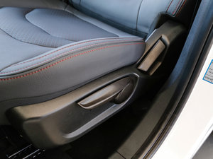 2017款1.6L 手动豪华智能型 空间座椅
