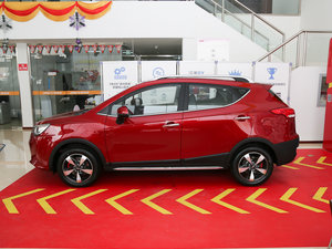 2017款1.5L 手动豪华型 正侧（左）