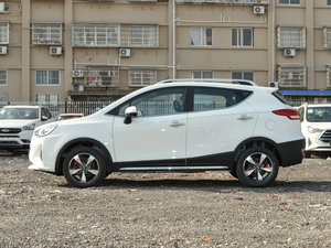 2017款1.6L CVT豪华智能型 正侧（左）