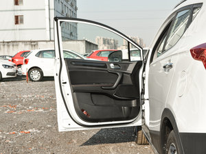 2017款1.6L CVT豪华智能型 驾驶位车门