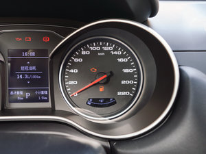 2017款1.6L CVT豪华智能型 中控区