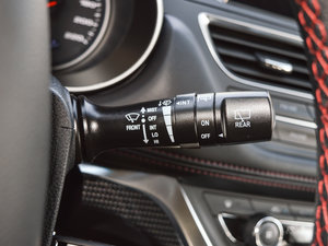 2017款1.6L CVT豪华智能型 中控区