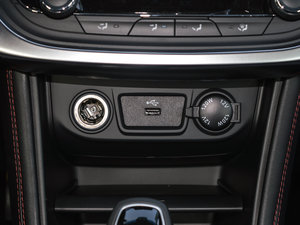 2017款1.6L CVT豪华智能型 中控区