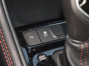 2017款1.6L CVT豪华智能型 中控区