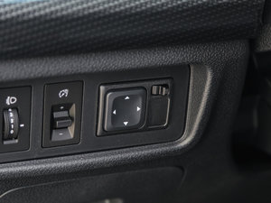 2017款1.6L 手动豪华型 中控区