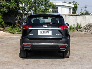 2017款1.5L 手动豪华型 正后	