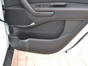 2018(q) 1.5L ք(dng)A g