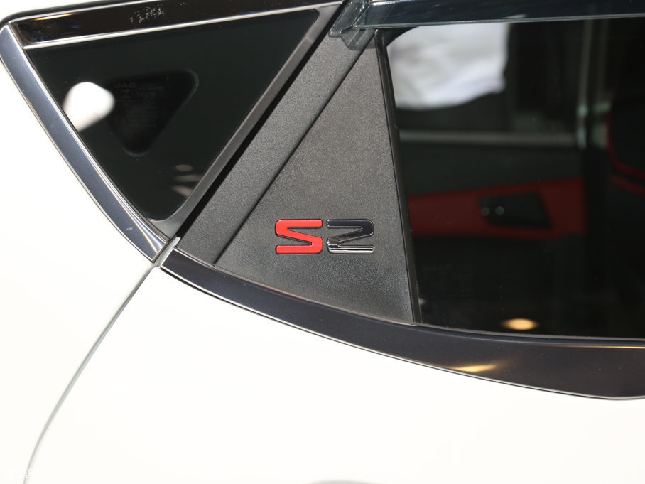 2017L(fng)S2 1.5L CVTA