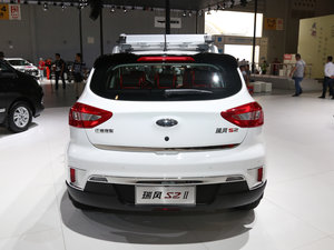 2017款1.5L CVT豪华智能型 整体外观