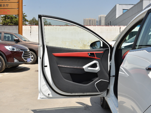 2017款智驱 1.6L CVT豪华智能型 驾驶位车门