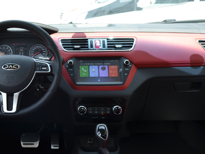 2017款智驱 1.6L CVT豪华智能型 中控台