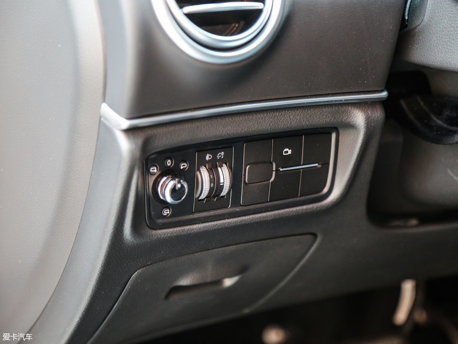 2017L(fng)S7 2.0T DCTA 7