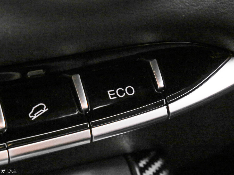 2017L(fng)S7 2.0T DCTA 7